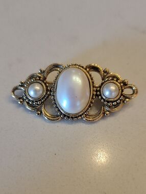 Vintage Pearl Brooch